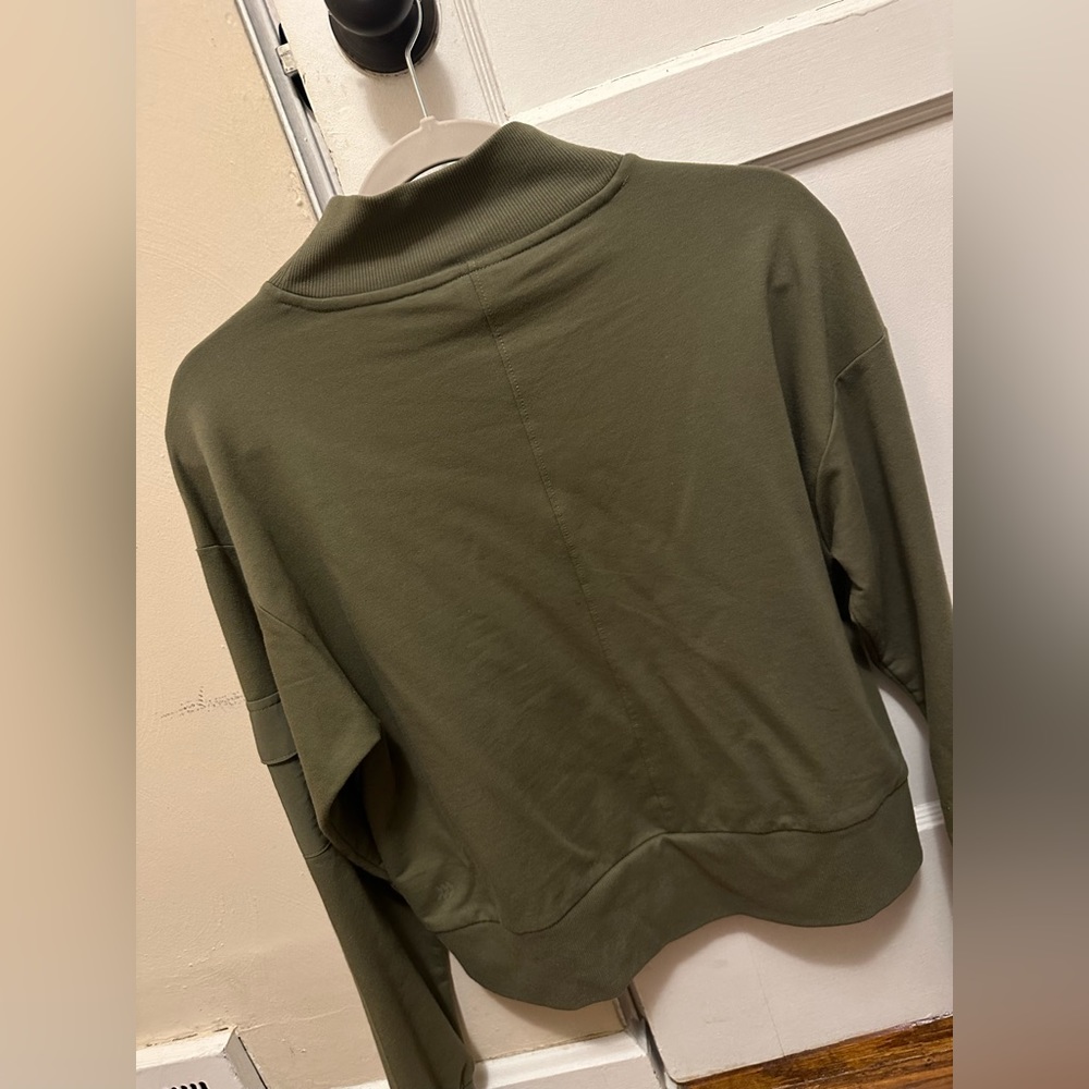 Sweatshirt - Picture 5 of 5